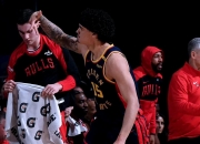 开云体育登录-勇士队力克公牛队，迎来胜利的简单介绍