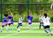 开云APP-女子足球赛事上，运动员斗志昂扬