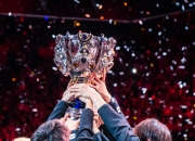 开云下载-C9险胜IG，Gumayusi团战一打五全球总决赛3:0（伦敦）