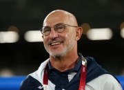 开云体育中国-欧洲杯资格赛冠军诞生，全队欢乐庆典