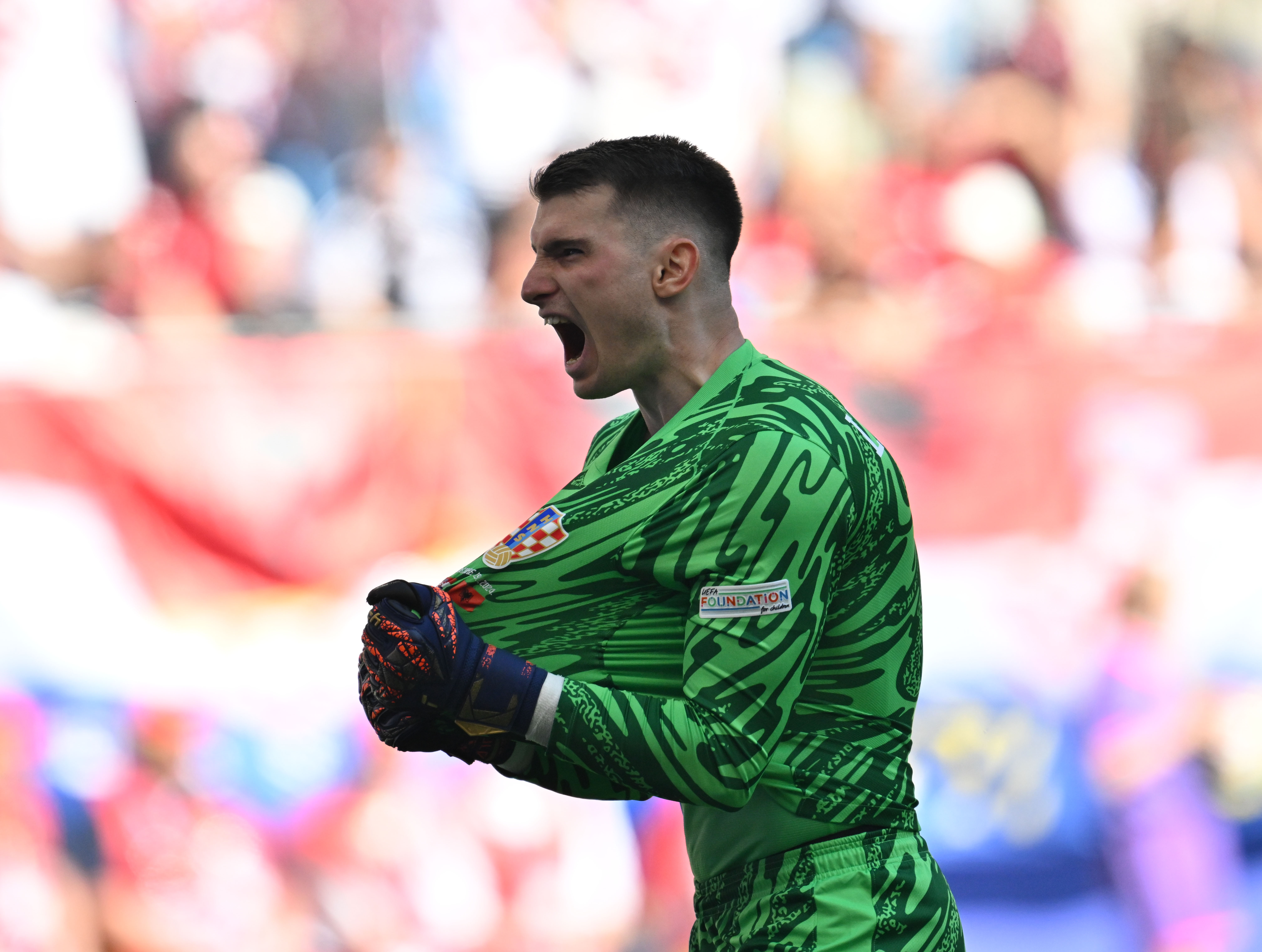 克罗地亚备战欧洲杯磨砺锋线进攻的简单介绍