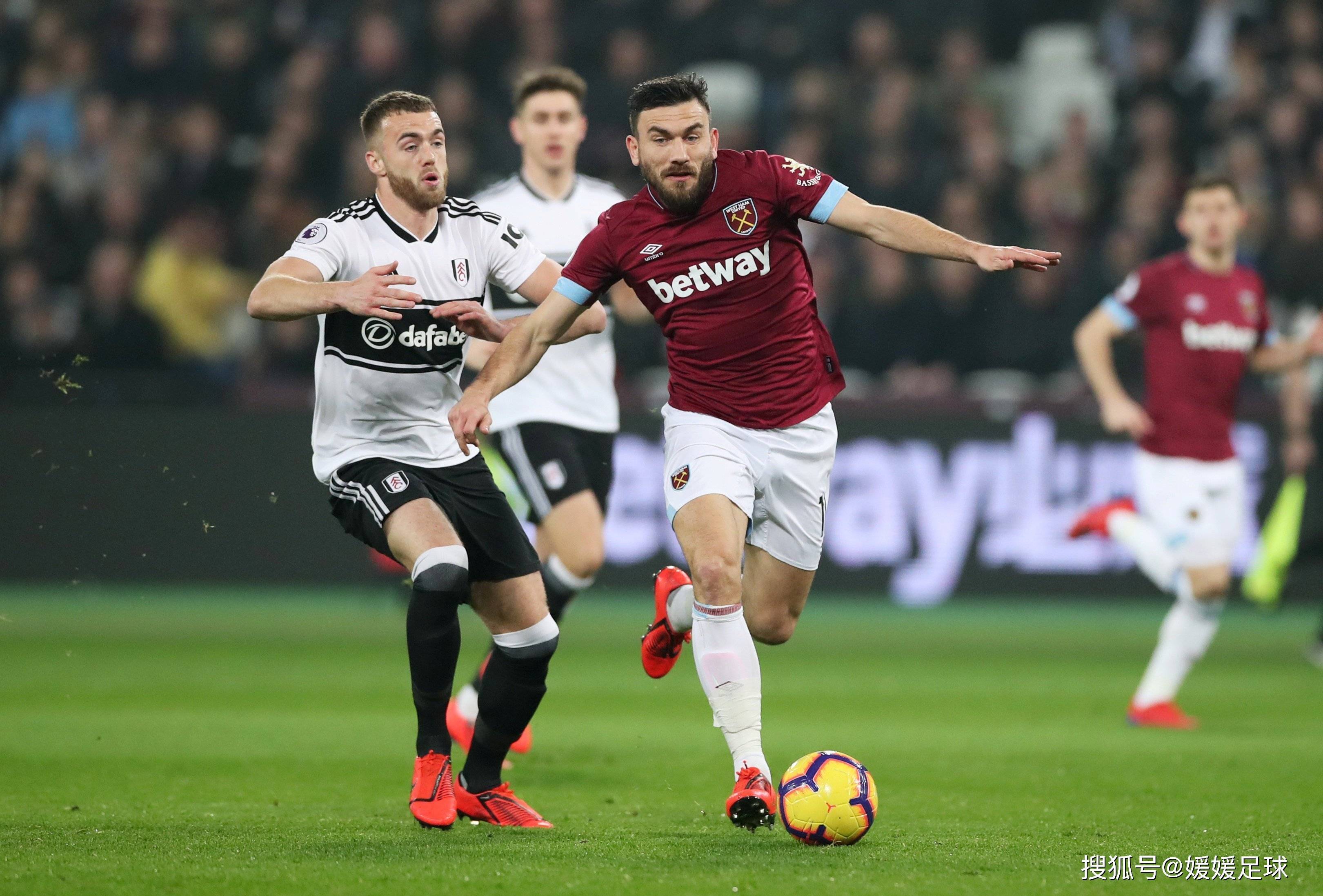 包含雷恩面对蒙彼利埃惊险获胜,排名逐渐攀升的词条 包含雷恩面对蒙彼利埃惊险获胜,排名逐渐攀升的词条