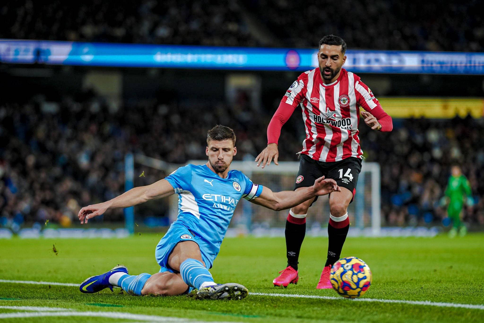 托特纳姆败于曼城,实力差距悬殊! 托特纳姆败于曼城,实力差距悬殊!