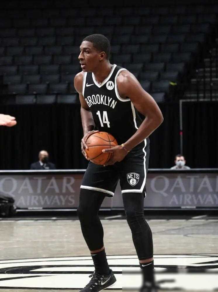 篮网新秀砍下生涯新高,成为关注焦点 篮网新秀砍下生涯新高,成为关注焦点