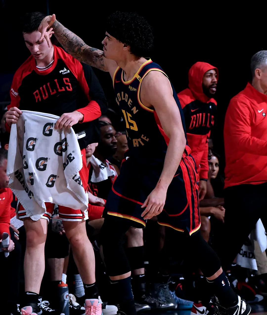 勇士队力克公牛队，迎来胜利的简单介绍