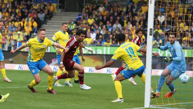 关于纽伦堡主场失利,保级压力骤增的信息 关于纽伦堡主场失利,保级压力骤增的信息