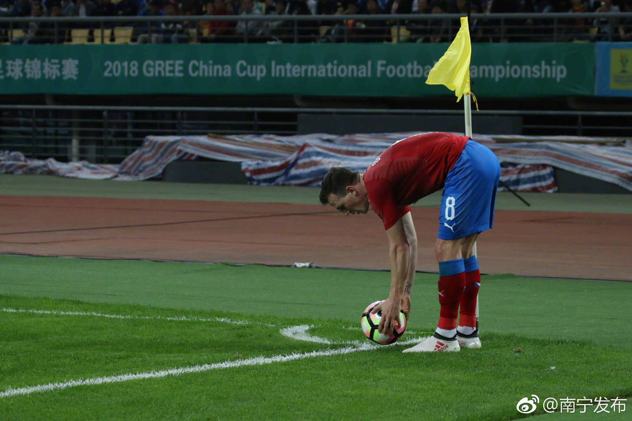 捷克不敌乌拉圭,出线前景陷入危机的简单介绍 捷克不敌乌拉圭,出线前景陷入危机的简单介绍