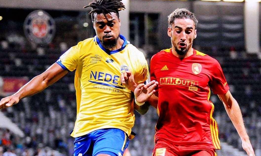 圣埃蒂安队在连胜中坚守领先位置 圣埃蒂安队在连胜中坚守领先位置