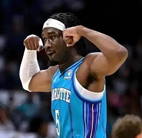 黄蜂主教练喊话球队，争取逆转乏力表现的简单介绍