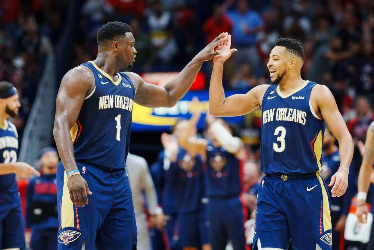 关于夺冠热门队伍频频受挫，情势扑朔迷离的信息