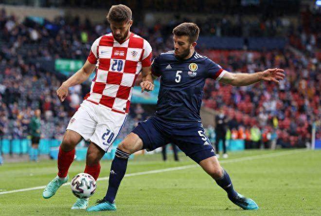 波兰主场不敌荷兰,冠军梦想渐行渐远的简单介绍 波兰主场不敌荷兰,冠军梦想渐行渐远的简单介绍