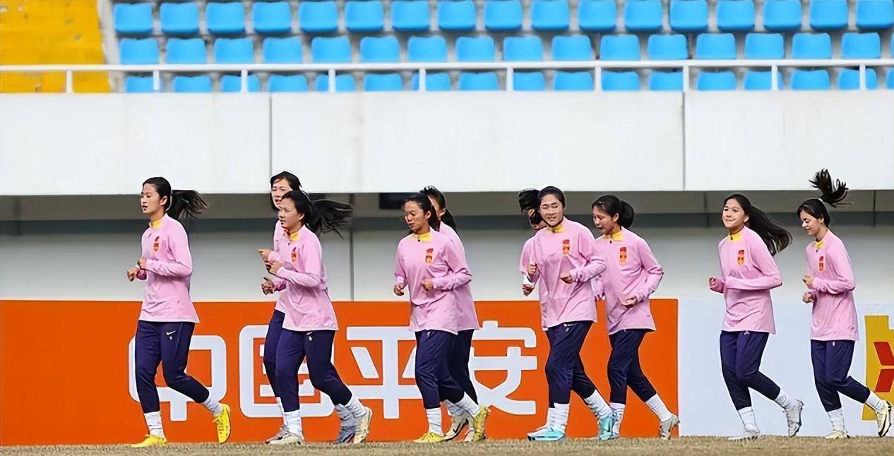 巴林队女足收获国内联赛冠军 巴林队女足收获国内联赛冠军