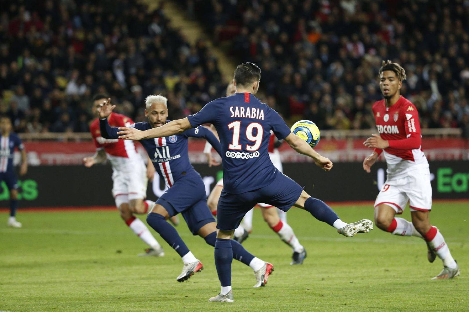 巴黎圣日耳曼大捷,继续领跑法甲积分榜 巴黎圣日耳曼大捷,继续领跑法甲积分榜