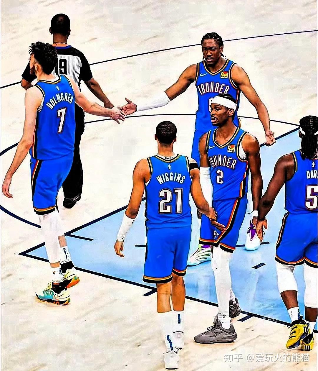 步行者球员集体助攻,解锁进攻模式 步行者球员集体助攻,解锁进攻模式