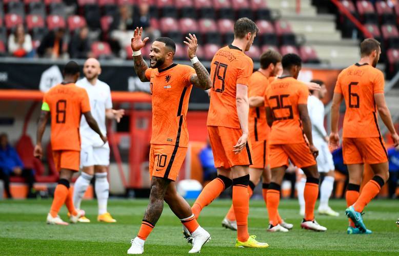 荷兰轻取北马其顿,跻身欧锦赛强 荷兰轻取北马其顿,跻身欧锦赛强