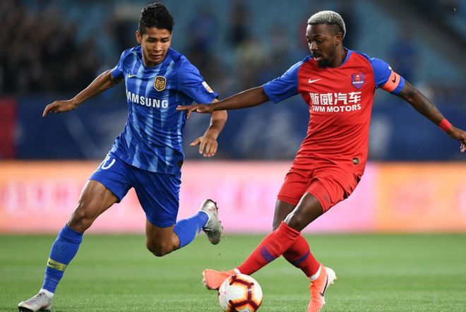 苏宁主场逆转取得胜利抢得三分 苏宁主场逆转取得胜利抢得三分