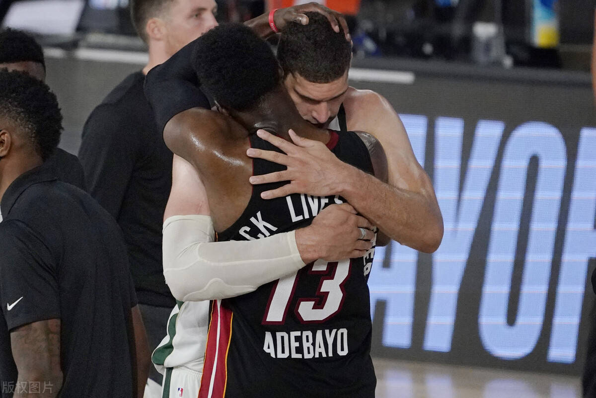 南极球队逆风翻盘,斩获胜利晋级 南极球队逆风翻盘,斩获胜利晋级