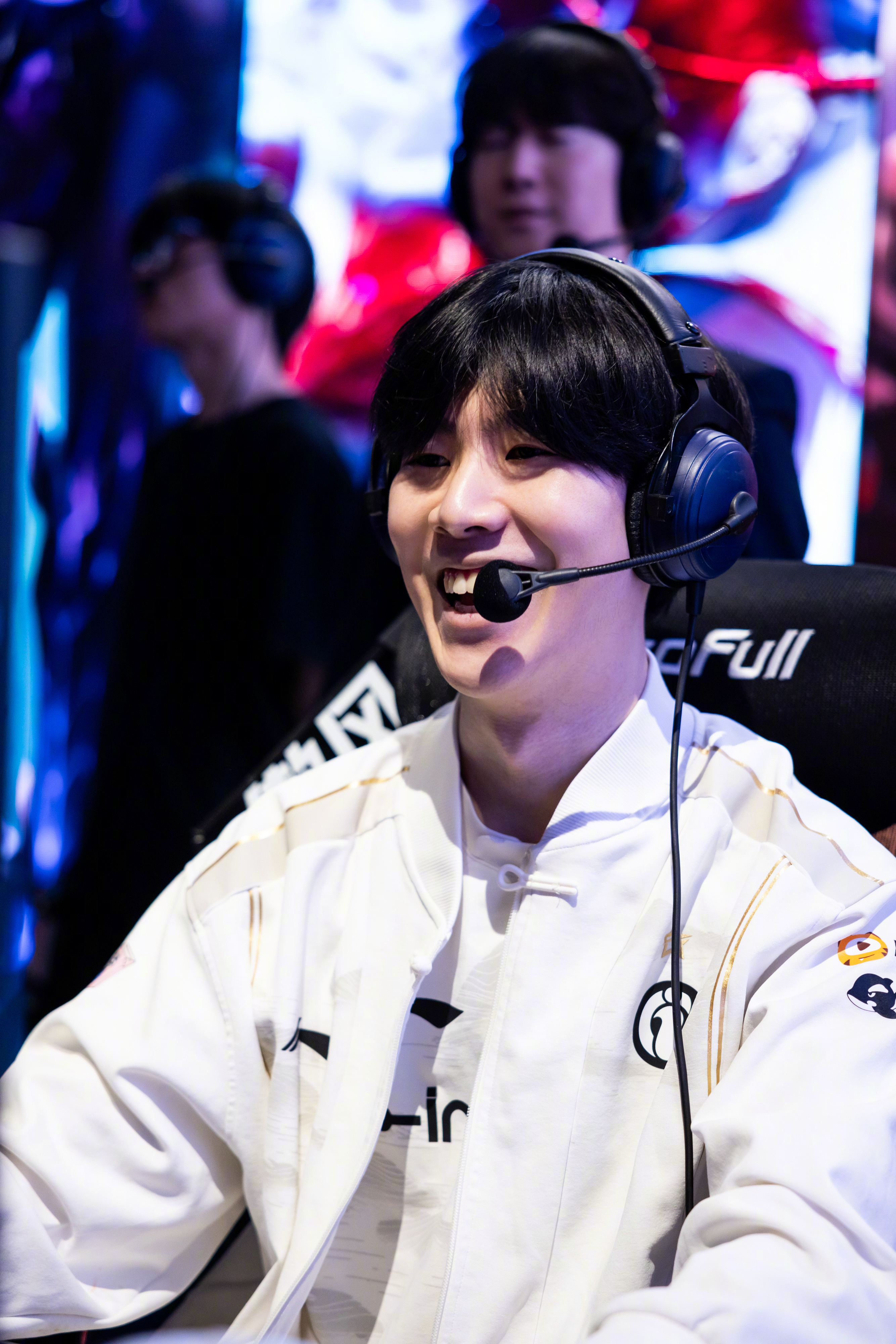 LPL赛后采访曝光,内幕引发热议的简单介绍 LPL赛后采访曝光,内幕引发热议的简单介绍