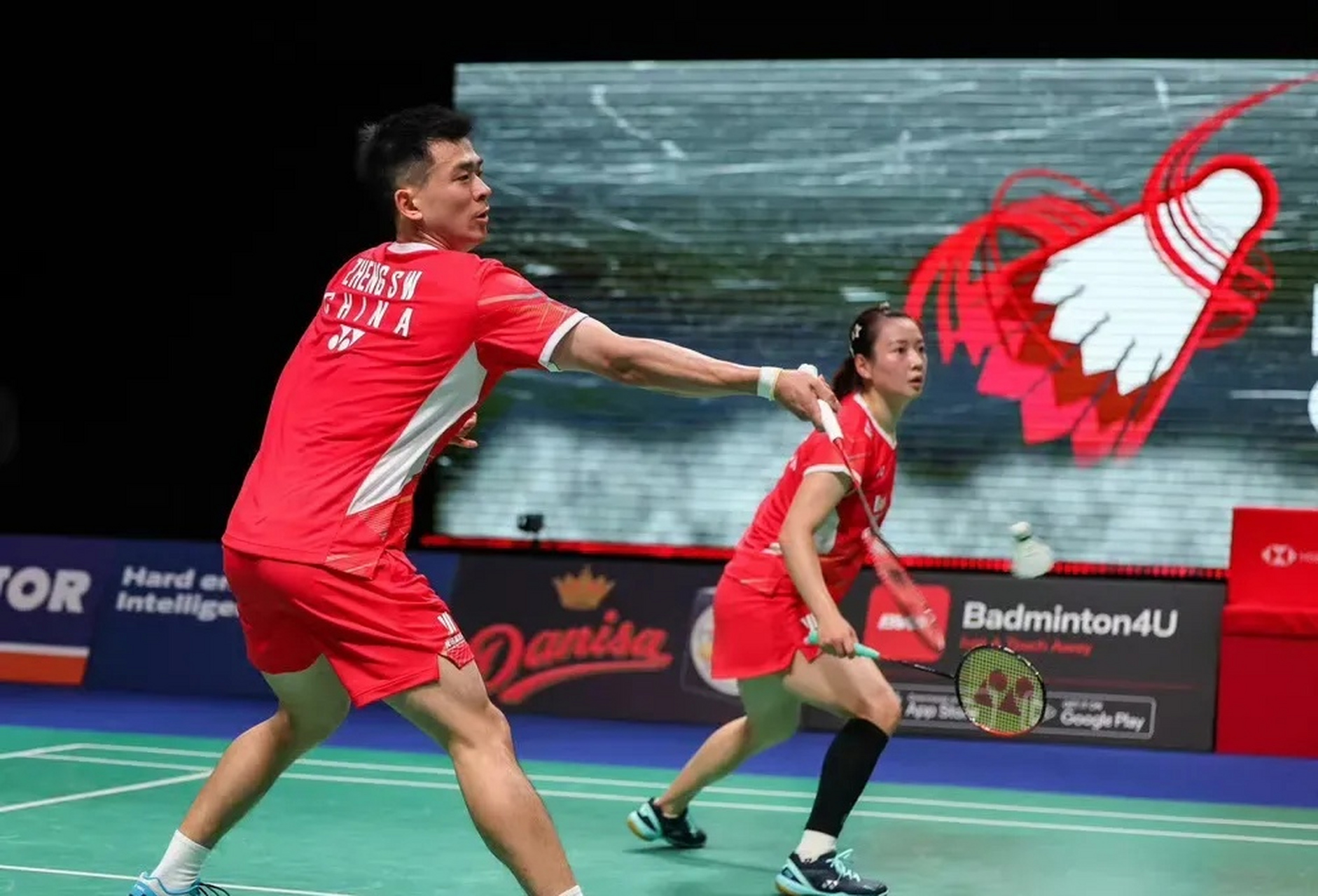 泰国队轻取丹麦队,郑思维扛起全队 泰国队轻取丹麦队,郑思维扛起全队